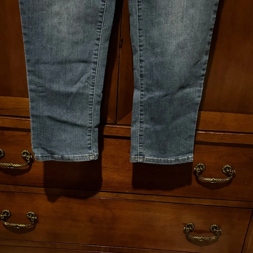 Stylish Blue Skinny Jeans for Women - Picture 2 of 3